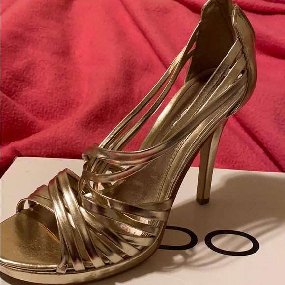Also Bonsee gold sandals - Picture 3 of 6